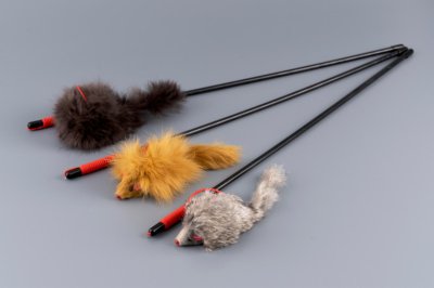 Игрушки WOGY Игрушка-дразнилка для кошек Мышка на палочке 46см, в ассортименте (20 г)