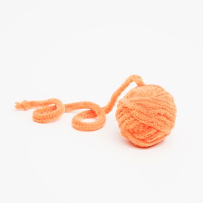 Pet hobby Игрушка для кошек Плюшевый клубок Оранжевые бархатцы, 33х5х5 см