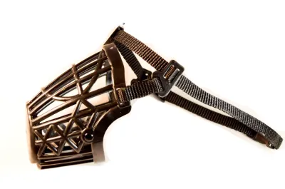 Trixie Намордник для собак из пластика, М, обхват морды 20 см