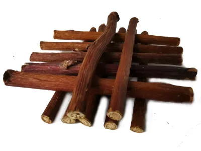 Мир чудес Лакомство Веточки малины, (8 шт.), для грызунов